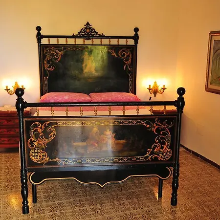 Nonna Vincenza Couette-café Maratea
