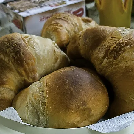 农娜温琴扎酒店