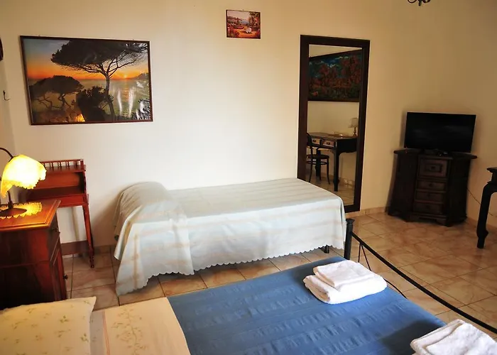 农娜温琴扎酒店 住宿加早餐酒店 马拉泰亚