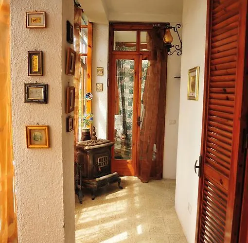 农娜温琴扎酒店 住宿加早餐酒店 4*