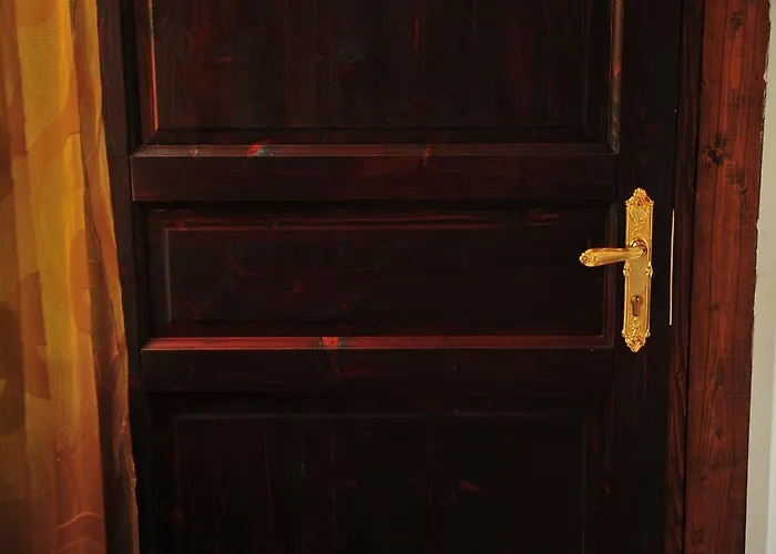 农娜温琴扎酒店 住宿加早餐酒店