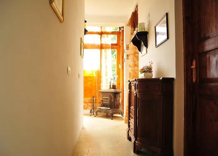 农娜温琴扎酒店 马拉泰亚